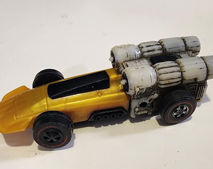 Hot Wheels Sizzlers Co-Motion Model 1:64 Scale Die Cast Car