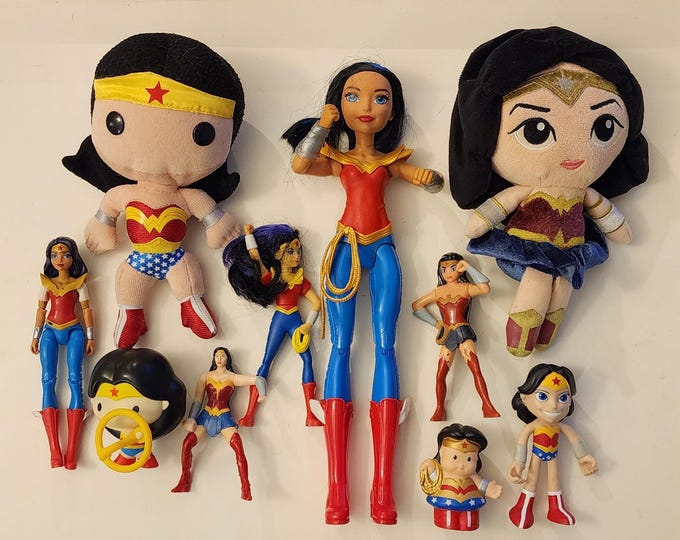 DC Justice League Wonder Woman Figure Bundle Lot of 10