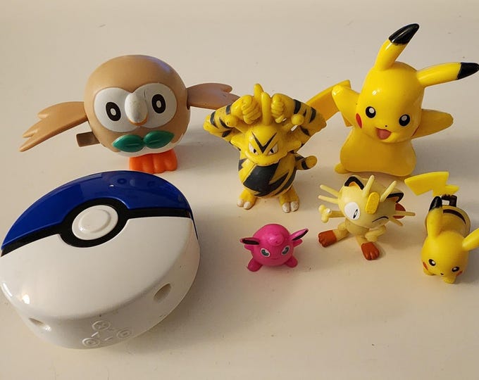 Pokemon Figure Bundle Lot of 7 Included