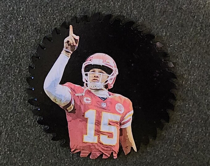 Small Kansas City Chiefs Patrick Mahomes Decorative Saw Blade Wall Art