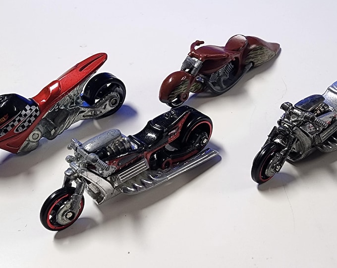 Hot Wheels Motorcycle Bundle Airy 8 Four Motorcycles Included 1:64 Scale Die Cast