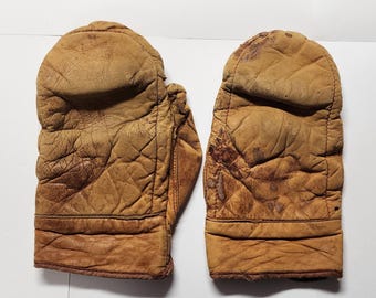 Vintage Leather Sparring Boxing Gloves 1930s to 1950s Cool Collectible