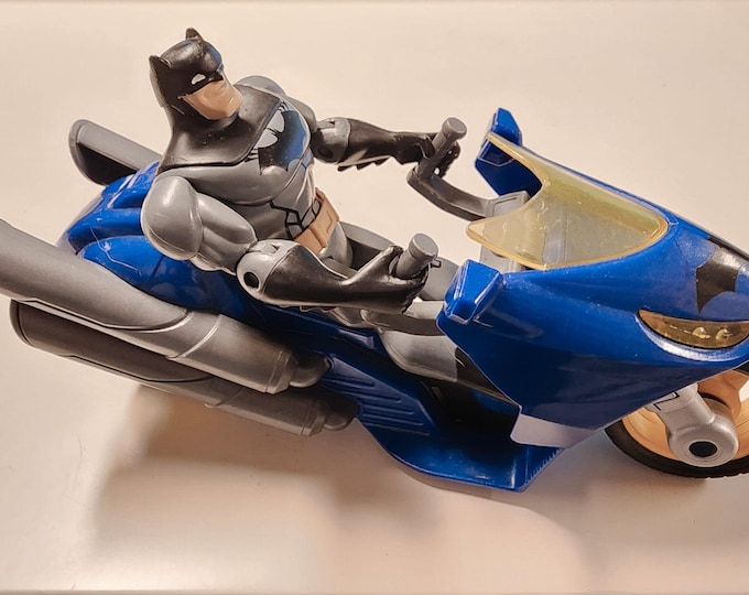 DC Justice League Target Exclusive Batman Figure and Batcycle