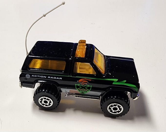 Matchbox Chevy Blazer Action Radar 4x4 Die Cast