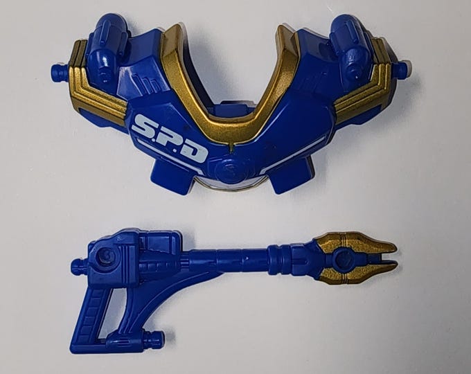 Power Rangers S.P.D. Battlized Armor Part and Delta Blaster