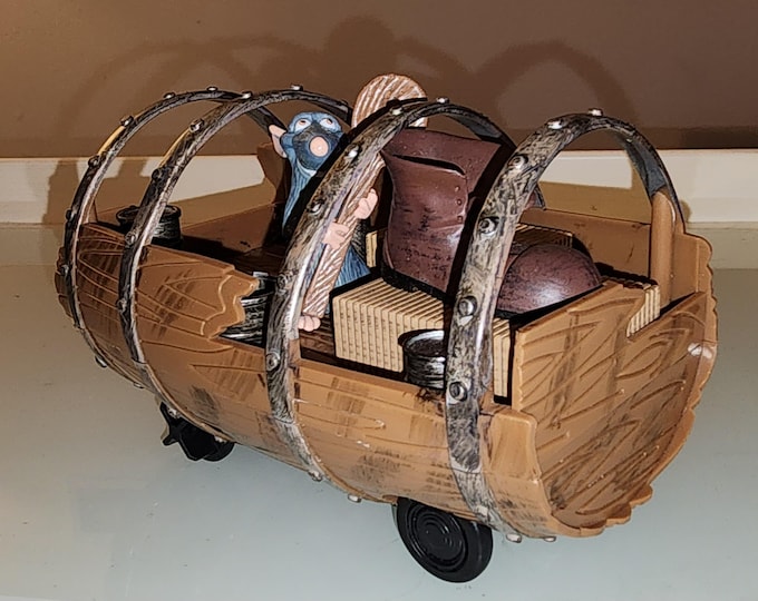 Disney PIXAR Ratatouille Pullback Racer Barrel Toy with Remy