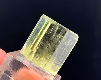 Cristal de heliodoro amarillo transparente de Pakistán - 33,05 quilates
