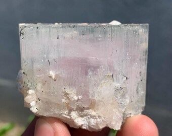 Zweifarbiger Aquamorganit Kristall aus Pakistan - 85 Gramm
