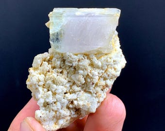 Bicolor Aquamorganit Kristall auf Feldspat Aus Skardu Pakistan - 55 Gramm