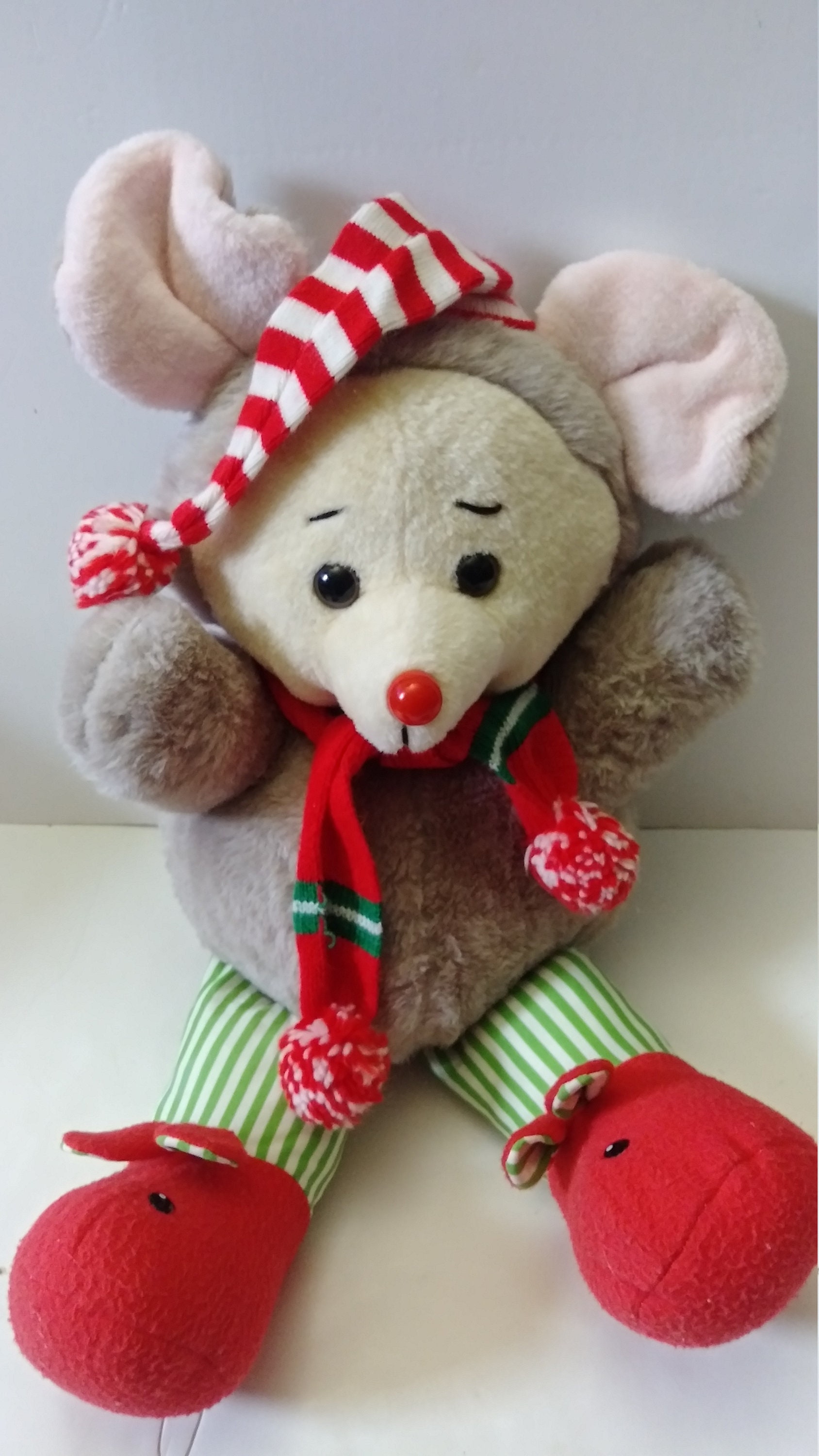 Details about   Dan Dee 22" Gray Christmas Mouse Plush 1986 Kmart Slippers Knit Hat Scarf Vtg 