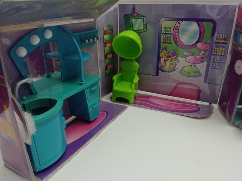 Polly Pocket Fashion Playset With Salon Boutique & Bakery | Etsy