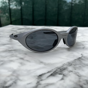 小物 archive oakley eye jacket tech y2k Y2K 90s Eyewear: Oakley Metallic Brown Eye Jacket Sunglasses