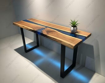 Handgemaakte Live Edge consoletafel: doorschijnende blauwe epoxyhars, natuurlijk hout