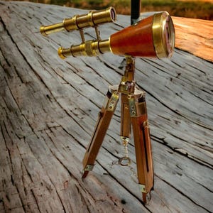 Telescopio antiguo de latón con trípode de madera - Catalejo náutico de 35,5 cm - Decoración de oficina marítima - Regalo para capitán - Colección Vintage Explorer