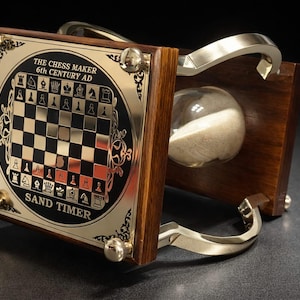 Maritime Schachbrett-Sanduhr aus Messing - 3-Minuten-Dekoration für den Schreibtisch