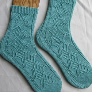 Knit Twist Stitch Sock Pattern:  Euclidian Twist Stitch Sock Knitting Pattern