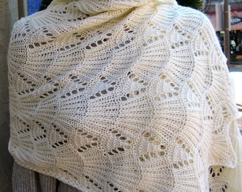 Strickschal Muster: Bavarian Lace Wrap Strickmuster