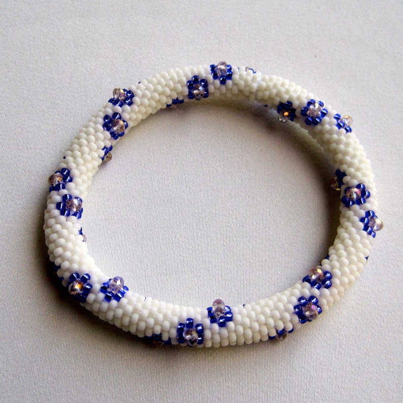 Bead Crochet Pattern: Flowers Traveling Around Bead Crochet Bangle Pattern image 3