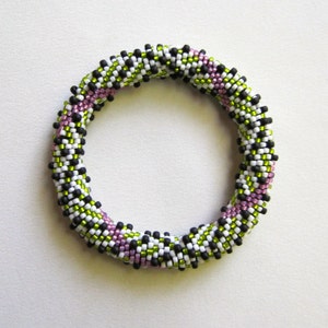 Bead Crochet Pattern:  Lime Twist Bead Crochet Bangle Pattern