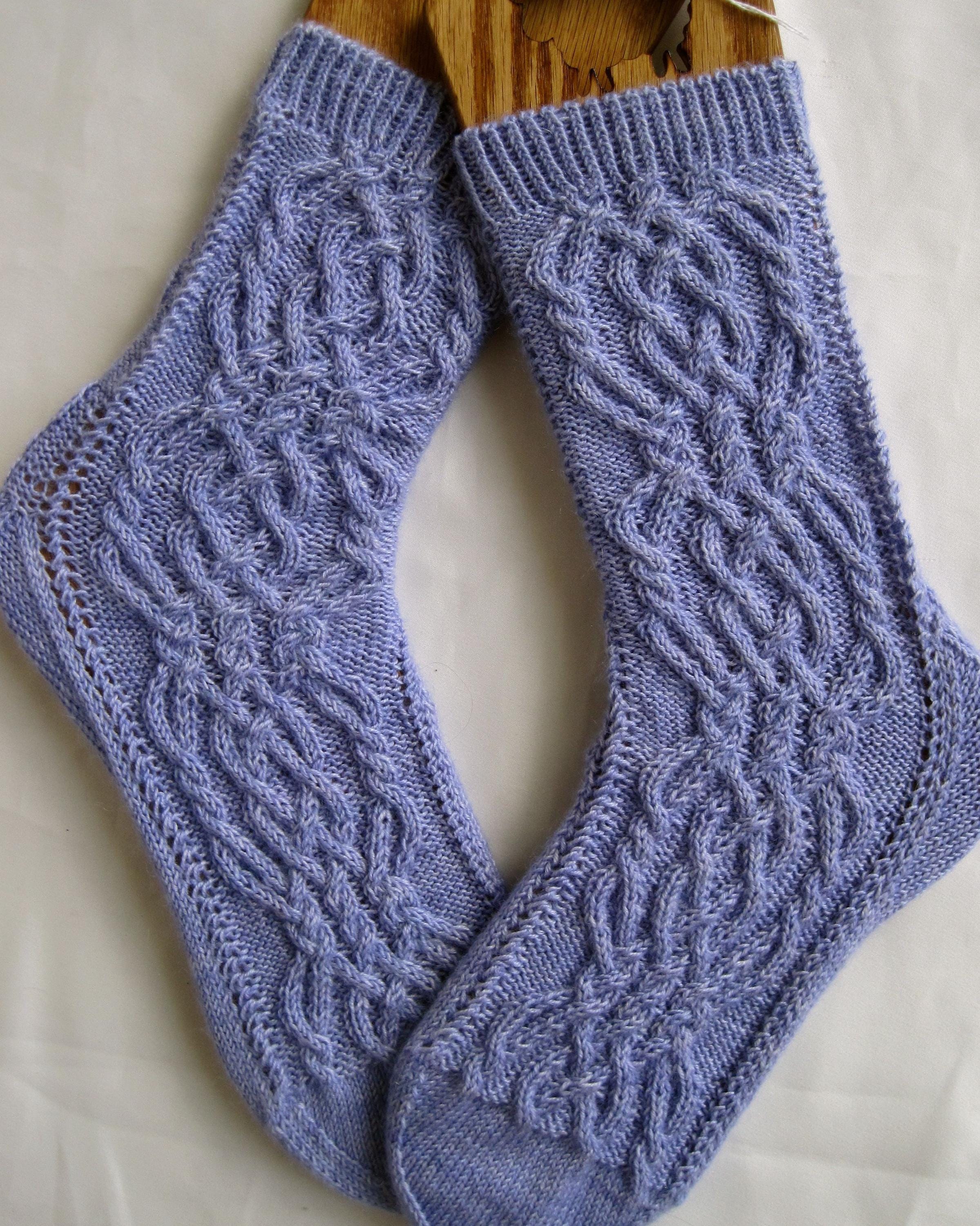 Knit Sock Pattern: Luciania Cabled Sock Knitting Pattern - Etsy