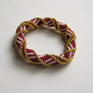 Bead Crochet Bangle Pattern: Stairway to Heaven Variations 1 and 2 Bead Crochet Pattern image 3