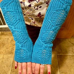 Knit Long Fingerless Mitts:  Long Kando Fingerless Mitts Knitting Pattern