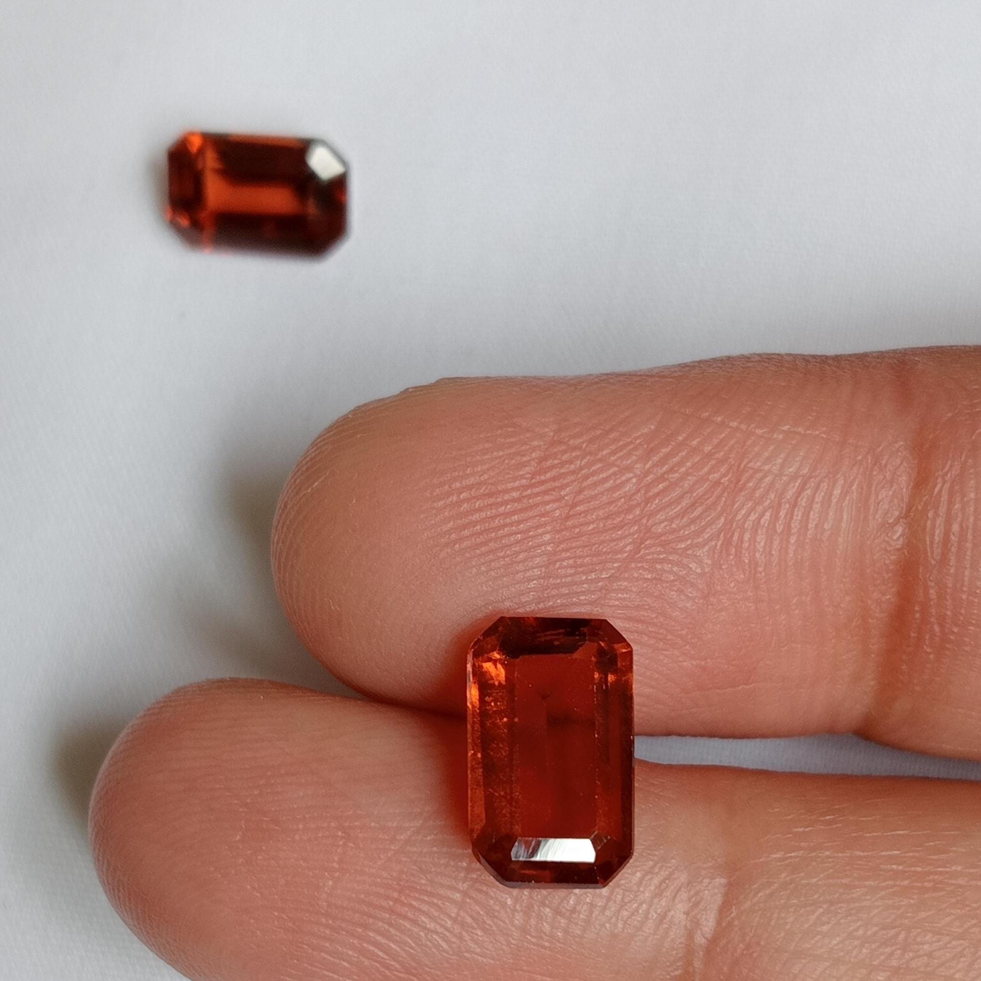 Grenat hessonite rouge orange certifié naturel, 5,20 carats de pierres