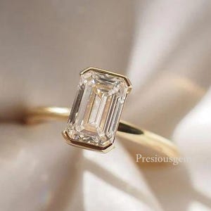 2 CT Lab Grown Diamond Emerald Engagement Ring Emerald Solitaire Moissanite Wedding Ring Half Bezel Set 14K Solid Gold Lab Diamond Ring