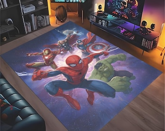 Może przedstawiać: Prostokątny dywan z komiksową ilustracją superbohaterów Marvela, w tym Spider-Mana, Iron Mana, Thora, Kapitan Ameryki i Hulka. Dywan ma fioletowo-niebieskie tło o tematyce kosmicznej.