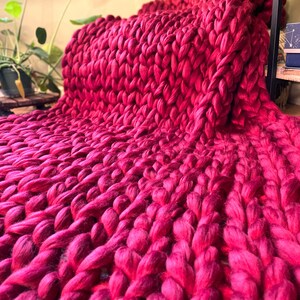 Super Chunky Acrylic/Vegan Knit Blanket image 7