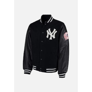 Men’s NY Yankees Varsity Leather Jacket | Wool Body & Leather Sleeves | Classic Letterman Bomber with Team Logo and Custom Options