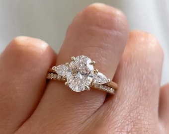 Oval Cut Bridal Set Yellow Gold Moissanite Engagement Ring Set Oval Cut Three Stone Wedding Set For Women Antique Ring Unique Wedding Ring