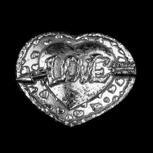 Love Belt Buckle, Minimalist Heart Belt Pin, Heart Belt Accessory, Boho Belt Buckle, Vintage Yellow Belt Buckle, Heart Belt Hardware GS5196