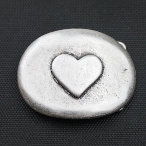 Heart Belt Buckle, Heart Belt accessory, Love Belt Buckle, Pretty Belt Buckle, Silver Belt Buckle, Metal Oval Belt Buckle, Heart Pin GS188as