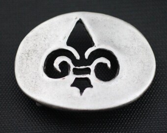 Fleur De Lis Belt Buckle, Silver Tone, Oval Shaped, Fashion  display picture 3
