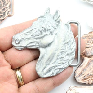 Grey Silver Horsehead Western Belt Buckle, Cowboy Horse Rider Gift, Vintage Style Unisex Accessory, Adjustable Leather Belts, GS281raw