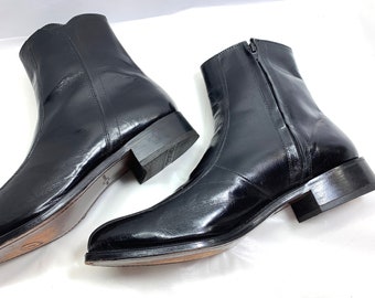 very handsome FLORSHEIM Boots Beatles sz 10.5 Black Leather Florsheim Boots Disco Boots 70's style Retro Saturday Night Fever