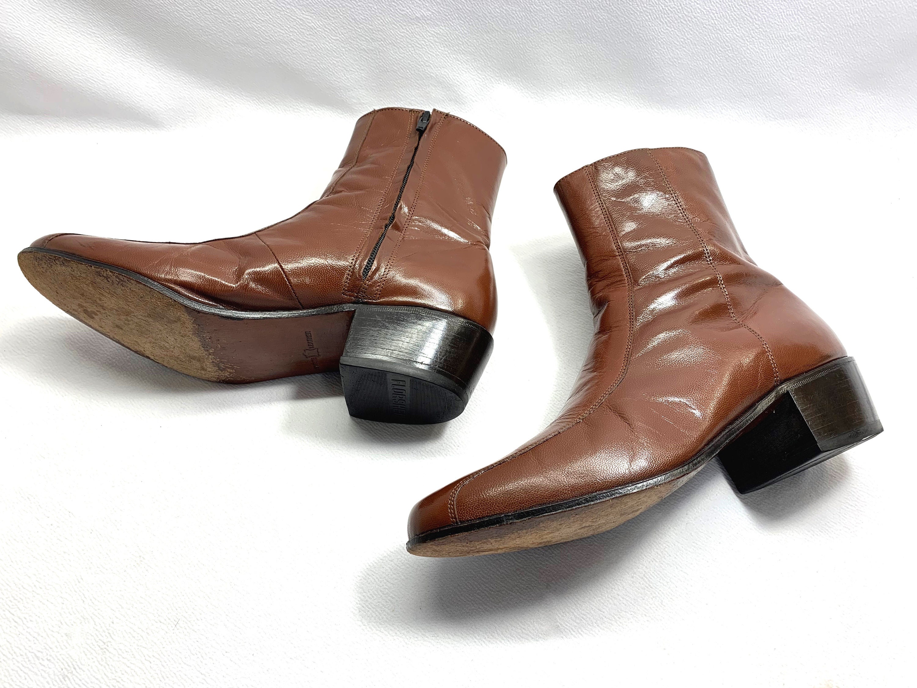 W/stretchers the Beatles Size 9 BROWN LEATHER FLORSHEIM Boots