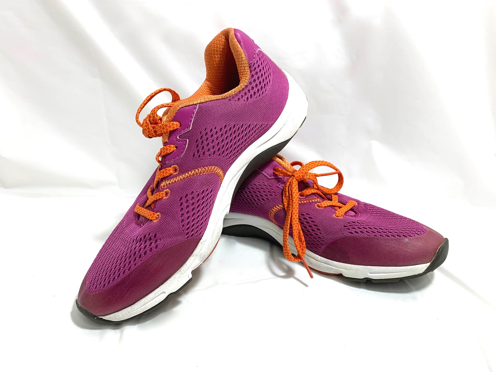 vionic running shoes on sale