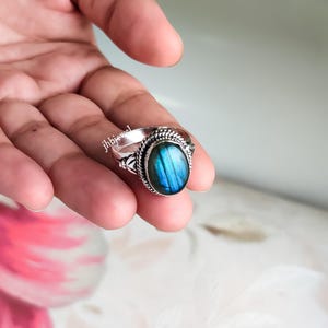Natural Labradorite Ring, Designer Ring, 925 Sterling Silver Ring, Oval Big Gemstone Jewelry, Promise Ring, Birthstone Ring, Christmas Gifts