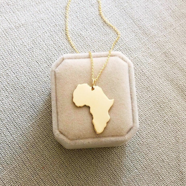 18kt Gold Afrika Halskette groß VERGOLDET personalisierter Afrika Karte Anhänger, Afrika Anhänger Adoption Anhänger Afrika, individueller Schmuck