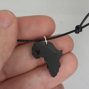 Ebbenhouten Afrika ketting, Ebbenhouten Afrika kaart, gepersonaliseerde kaart hanger, Afrika kaart, houten kaart ketting, aangepaste sieraden, gepersonaliseerde Afrika kaart