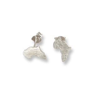 Silber Afrika Ohrringe, Silber Landkarte Ohrstecker, Personalisierte Ohrringe, Afrika Landkarte Ohrringe, Personalisierter Schmuck, Personalisierte Ohrringe, Afrika Ohrstecker