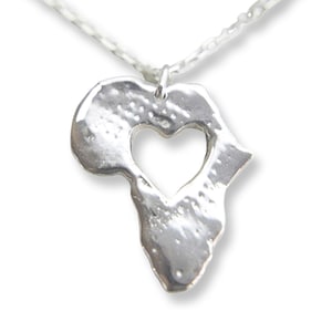 Collier coeur en Afrique, pendentif carte de l'Afrique, bijoux africains, cadeau de voyage de lune de miel, bijoux africains, collier carte en argent