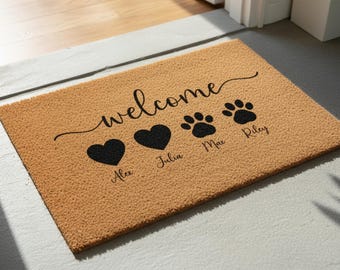 Personalisierte Familien Fußmatte Benutzerdefinierte Hund Fußmatte Hundegeschenkideen für Hundeliebhaber Housewarming Geschenke für Hundebesitzer Hundemutter Fußmatte Jungvermählten Geschenk
