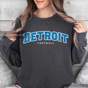 Detroit Football Comfort Colors Vintage Style Sweatshirt, Detroit Football Tee, Detroit Football Shirt,Detroit Sweater,Sunday Football