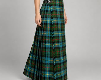 Gonna lunga da donna in tartan – modello a portafoglio plissettato, vita alta con cinturini con fibbia, lunghezza personalizzabile, oltre 50 tartan di clan scozzesi