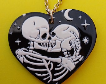 Kiss of Death Necklace ~ Skeleton Lovers Halloween Valentines ~ Love Heart Perspex Pendant