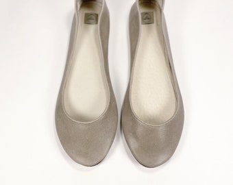 Handmade Ballet Flat Shoes in Light Taupe Italian Soft Leather, elehandmade