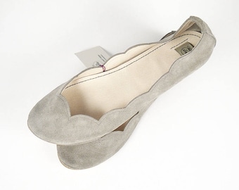 Ballerina's in parelgrijs Italiaans zacht leer, bruidsschoenen, Elehandmade